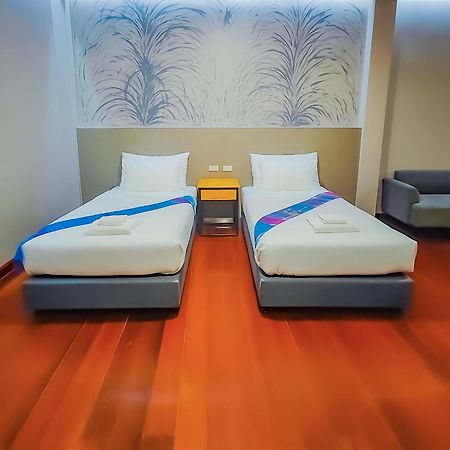 The Riva Vientiane Hotel Exterior photo