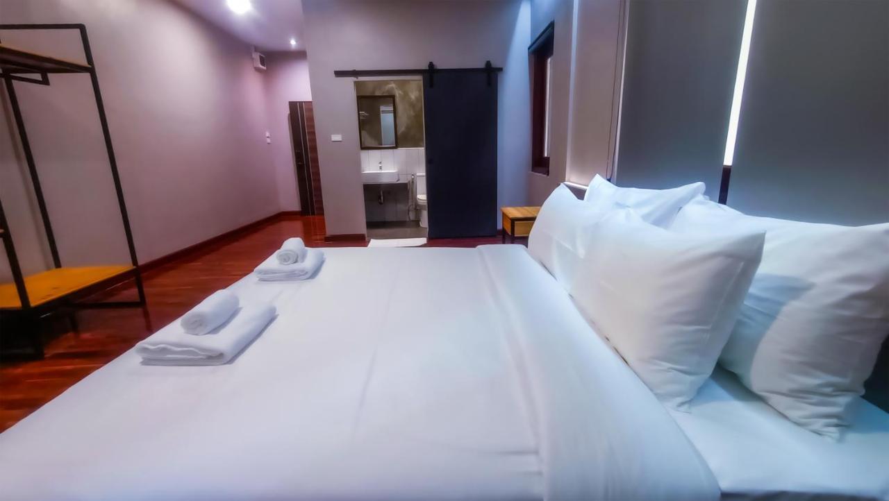 The Riva Vientiane Hotel Exterior photo