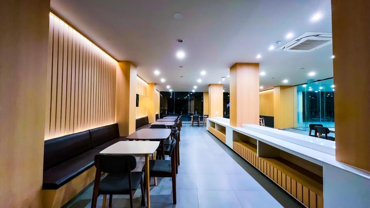 The Riva Vientiane Hotel Exterior photo