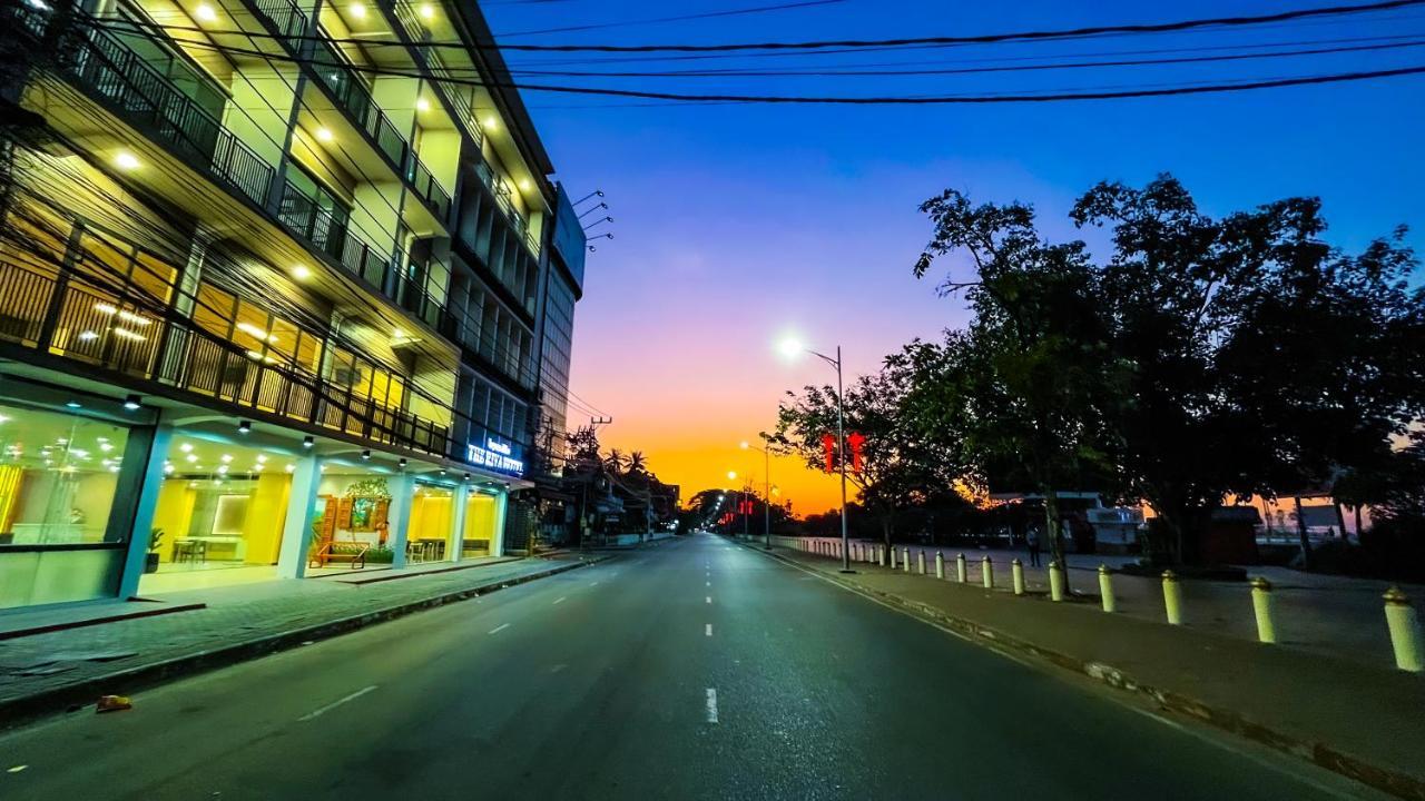 The Riva Vientiane Hotel Exterior photo
