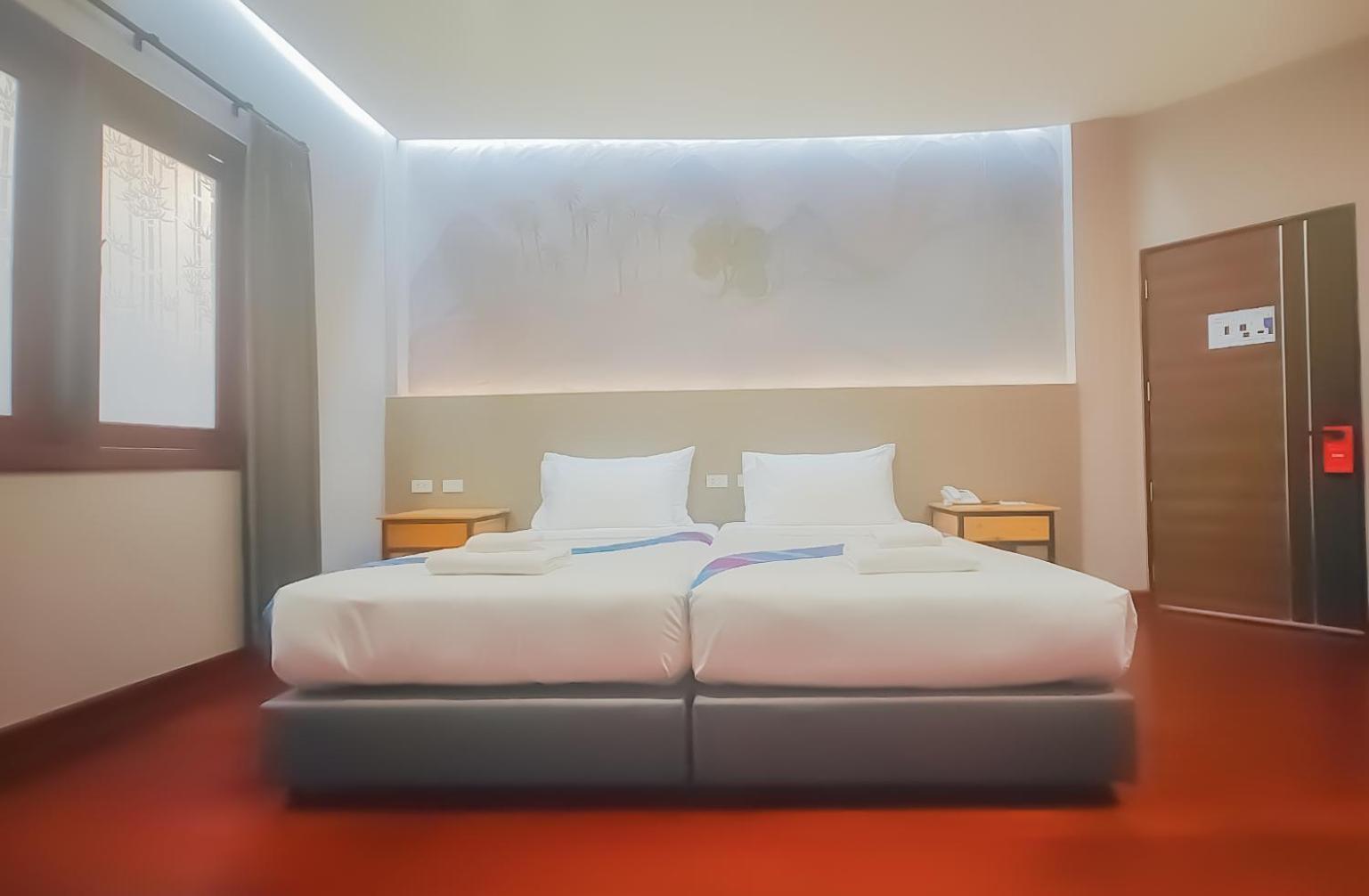The Riva Vientiane Hotel Exterior photo
